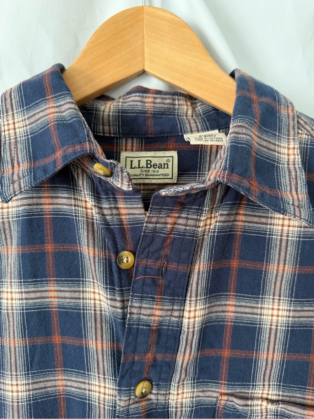 Vintage L.L. Bean Navy and Cream Plaid Heavy cotton Button-Down Shirt - Picture 2 of 10